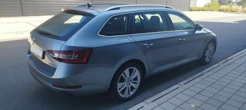 Škoda Superb 1.4TSi, 4x4 volat-608 081 843 - fotka 3 z 14