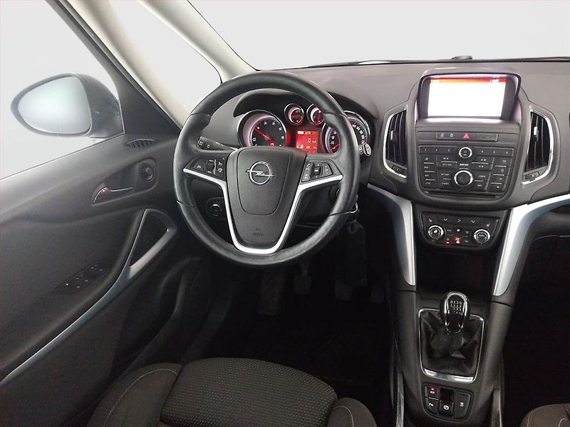 Opel Zafira (2014) 1.6 CDTI, Navi, Tempomat - fotka 7 z 16