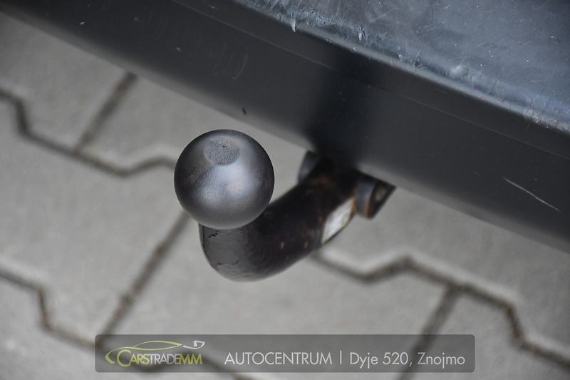 Peugeot Traveller 2.0HDi PDC TAŽNÉ ČR 1M - fotka 42 z 42