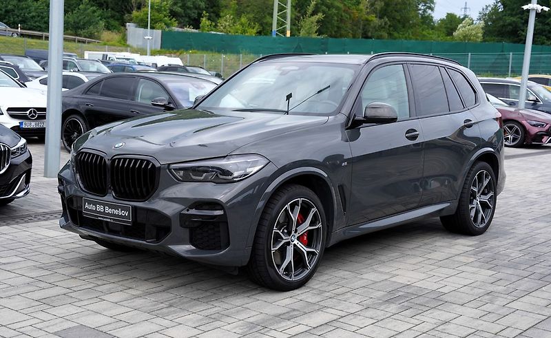 BMW X5 40d xDrive, Mpaket/21/Led/ČR - fotka 2 z 49