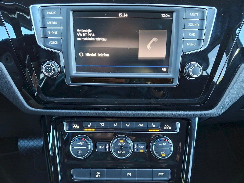 Volkswagen Touran (2017) HighLine DSG 2,0TDi 110kW - fotka 23 z 35
