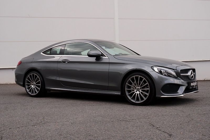 Mercedes-Benz Třídy C C 180 COUPE AMG - fotka 2 z 37