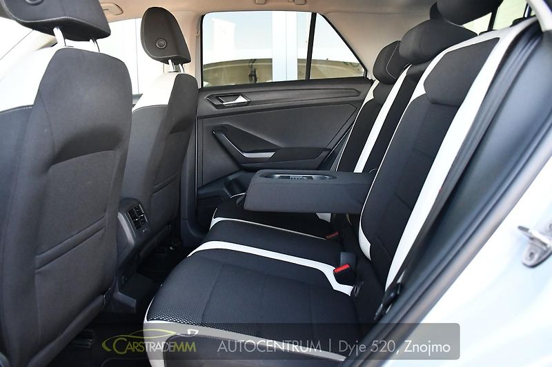 Volkswagen T-Roc 2.0TDi DSG 4M ACC LED - fotka 17 z 43