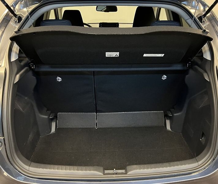 Toyota Yaris 1.5 Hybrid AT COMFORT STYLE TE - fotka 11 z 16