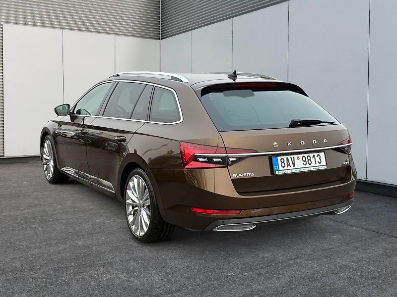 Škoda Superb (2021) L&K 2.0TDI 147kW DSG 4x4 TAŽNÉ - fotka 4 z 11