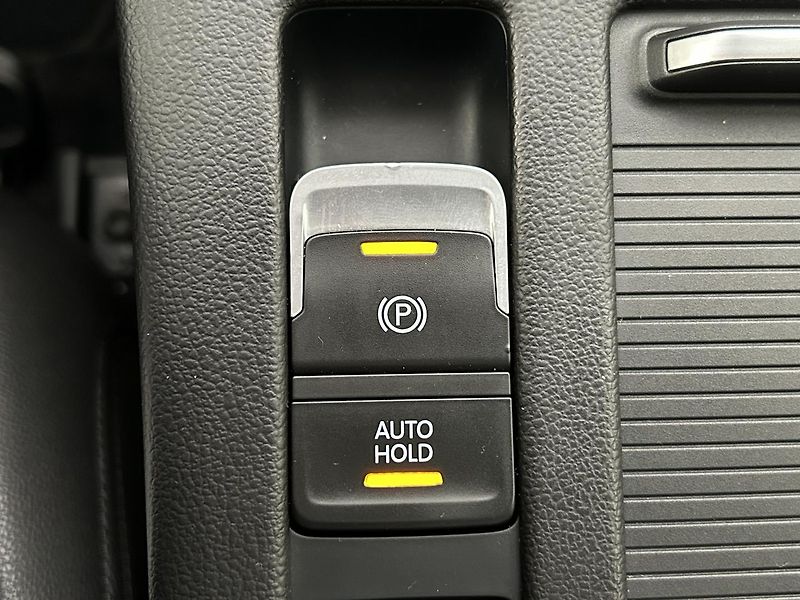 Volkswagen Passat Variant 2,0 TDI 4x4 Highline - fotka 22 z 29