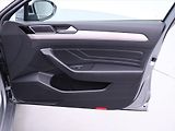 Volkswagen Passat 2,0 TDI 140kW DSG Elegance DPH - náhled 13