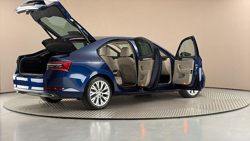 Škoda Superb 2.0 TDI DSG 4x4 L&K - fotka 6 z 33