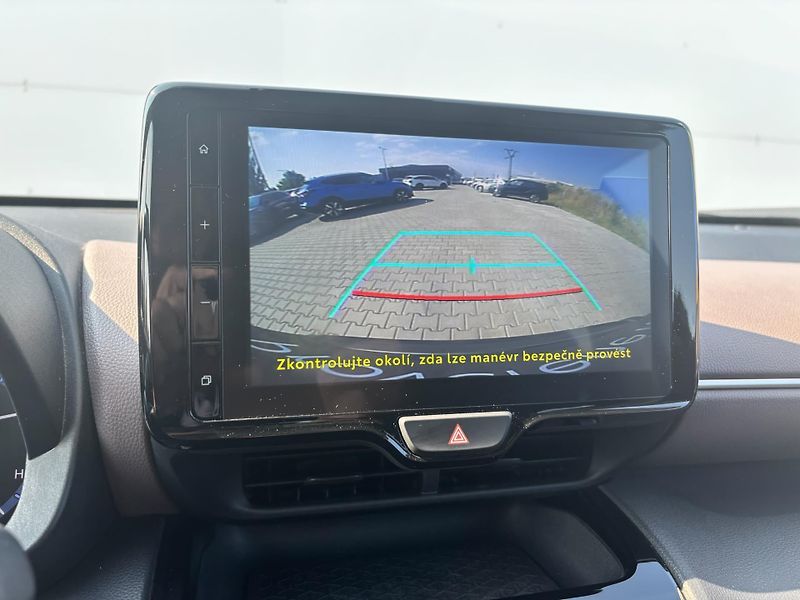 Toyota Yaris Cross 1.5 HSD e-CVT Executive AWD - fotka 20 z 30