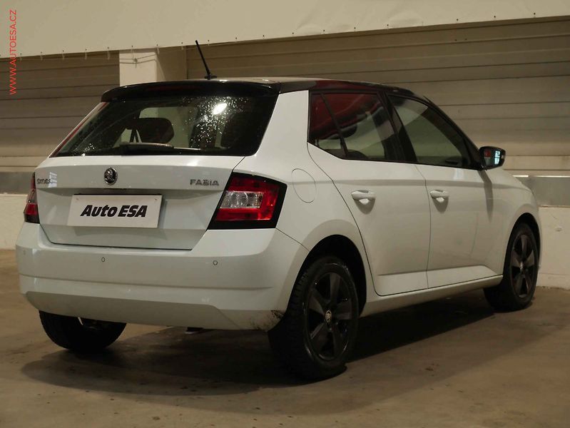 Škoda Fabia (2017) 1.0 TSI, ČR, autoAC - fotka 6 z 20
