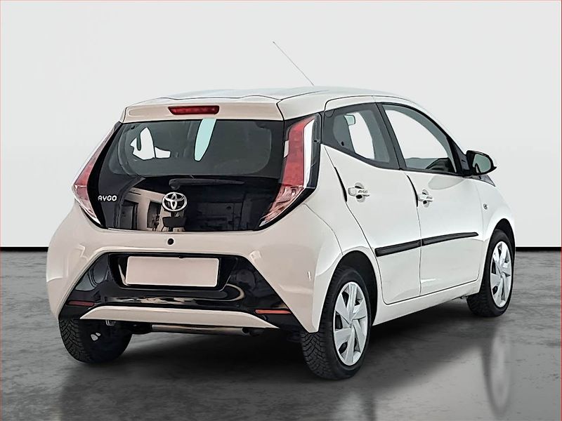 Toyota Aygo (2017) 1.0 VVT-i, Tempomat - fotka 5 z 14