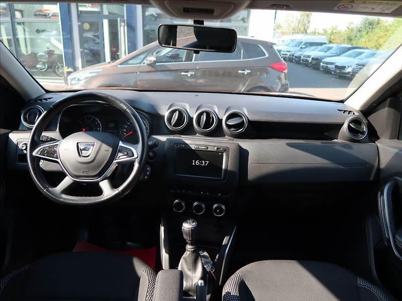 Dacia Duster 1,3 TCe,96kW,1majČR,4x4,klima - fotka 18 z 25