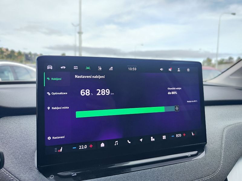 Škoda Enyaq EV/55 kWh/125kW Tour 50 - fotka 23 z 36