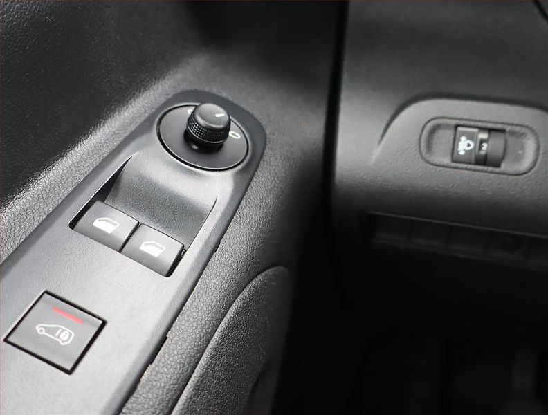 Peugeot Partner (2021) 1.5 BlueHDi, SR - fotka 11 z 11