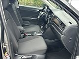 Volkswagen T-Roc 1,5 TSI 150PS  Trendline DSG - náhled 16