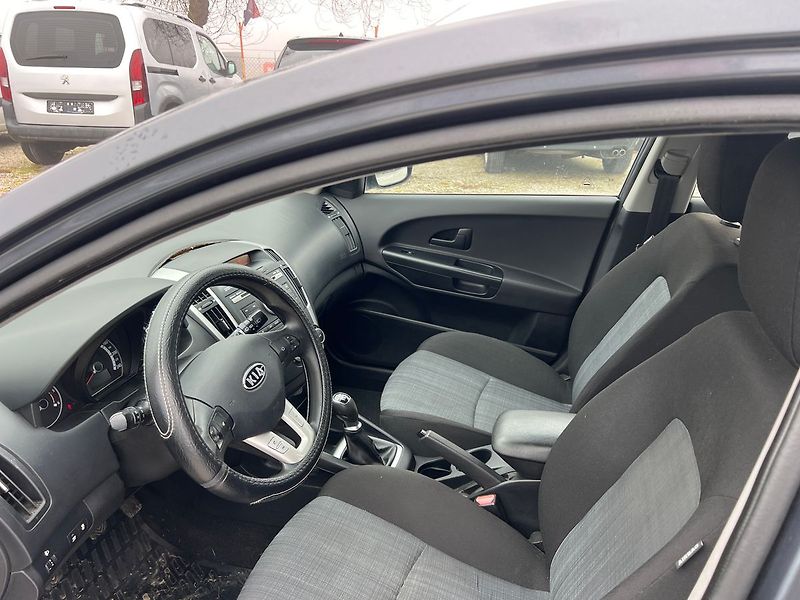 Kia Ostatní 1.6 CRDi - fotka 4 z 15