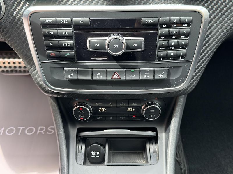 Mercedes-Benz Třídy A A220d-125KW-4M-AMG-ČR-H&K - fotka 17 z 26