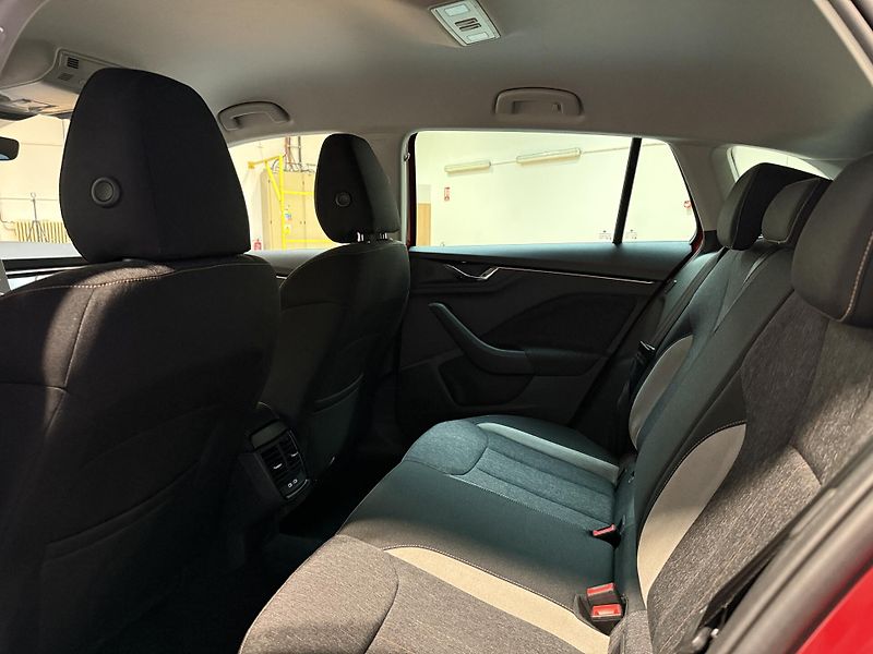 Škoda Scala 1.5 TSI 110kW Style - fotka 11 z 13