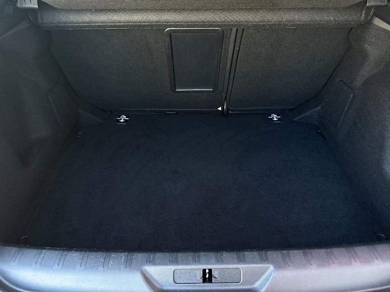 Peugeot 308 308 GTi 272PS NAVI Soundsystem - fotka 42 z 43