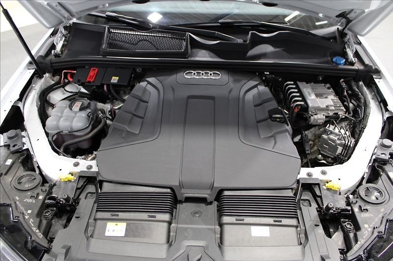 Audi Q7 3,0 TDI quattro  S line - fotka 8 z 37