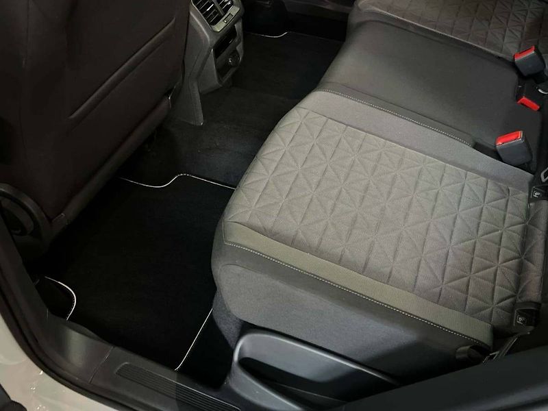 Volkswagen Tiguan (2022) 1.5 TSI Life - fotka 11 z 20