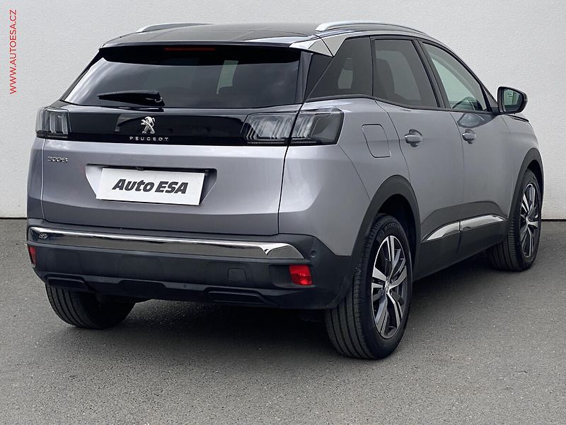 Peugeot 3008 (2021) 1.2PT, Allure, AT, LED, navi - fotka 4 z 20