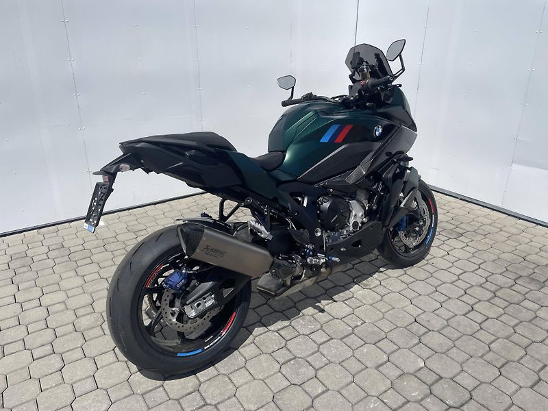 BMW (2026) M 1000 XR - fotka 3 z 13