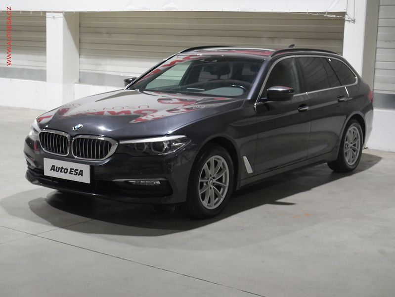 BMW Řada 5 (2017) 2.0d 520xd, AT, LED, panor - fotka 3 z 24