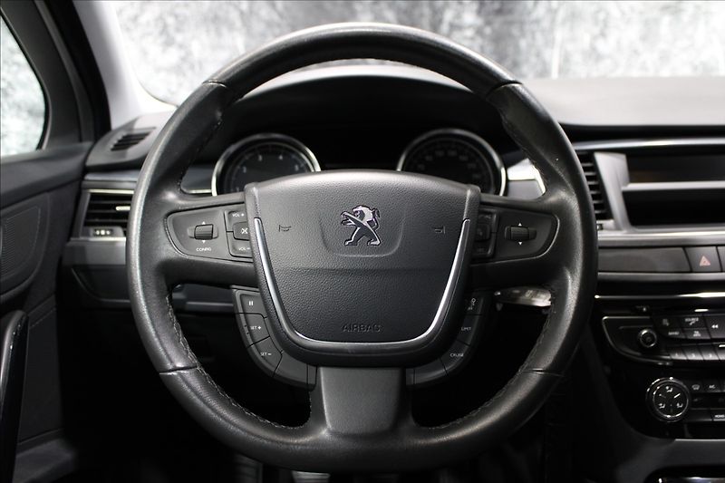 Peugeot 508 1,6 16V CZ původ, nízký nájezd - fotka 21 z 31
