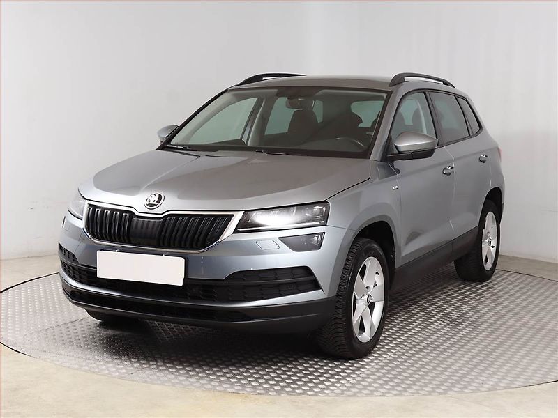Škoda Karoq (2020) Ambition 1.5 TSI - fotka 2 z 15
