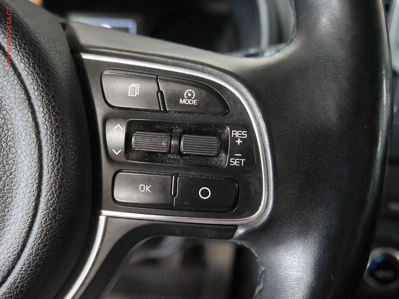 Kia Sportage (2017) 1.6, ČR, servis.kniha - fotka 20 z 23
