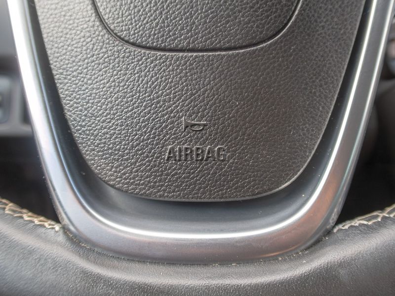 Opel Meriva (2016) ČR 1.4T 88KW – 2x KOLA - fotka 26 z 42