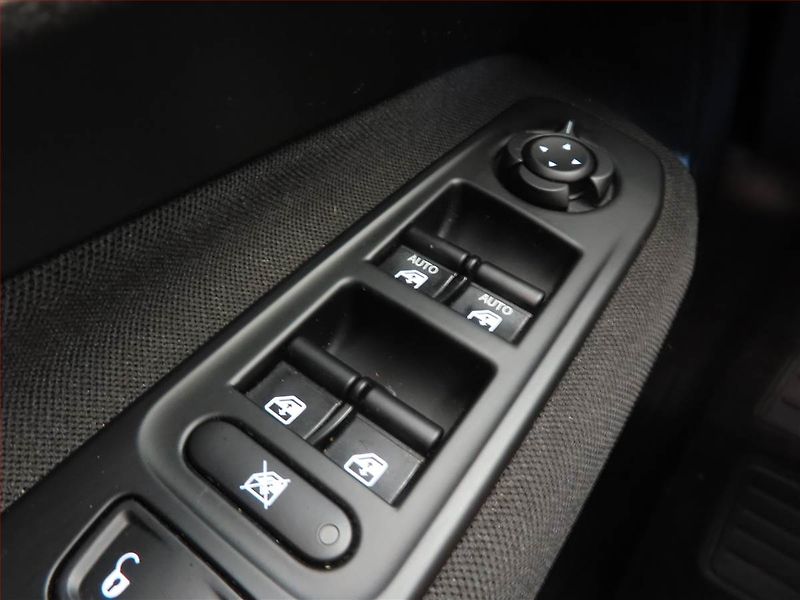 Jeep Renegade (2019) 1.0 T-GDI, Tempomat - fotka 14 z 14
