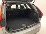 Volvo XC60 D4 AWD R-DESIGN REZERVACE - náhled 6