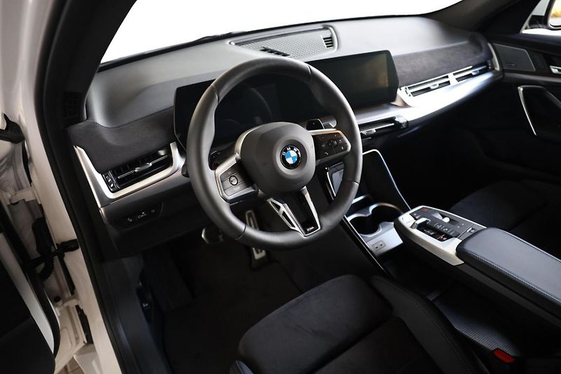BMW X2 xDrive20d - fotka 2 z 24