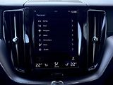 Volvo XC60 B4 AWD INSCRIP. // nezáv. top. - náhled 37