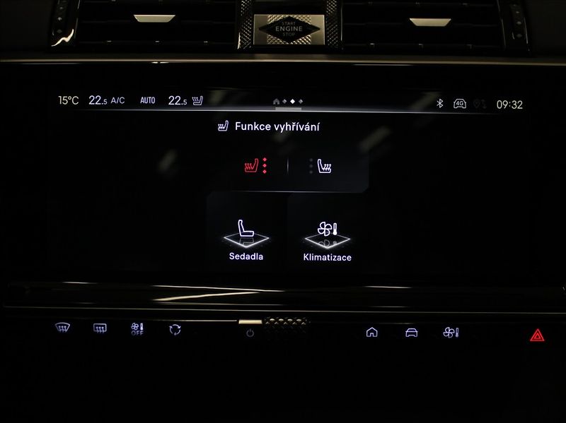 DS Automobiles DS7 Crossback 1,6 PHEV 225k. Rivoli PANO.ČR - fotka 15 z 29