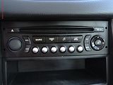 Peugeot 207 (2010) 1.4 i, ČR, AC, el. výbava - náhled 12