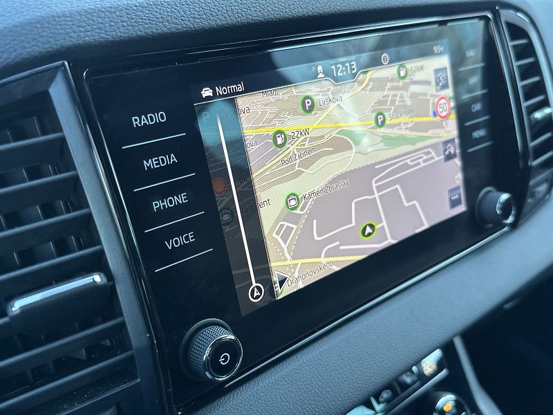 Škoda Karoq (2024) 2.0 TSI 4x4 DSG Sportline - fotka 11 z 33