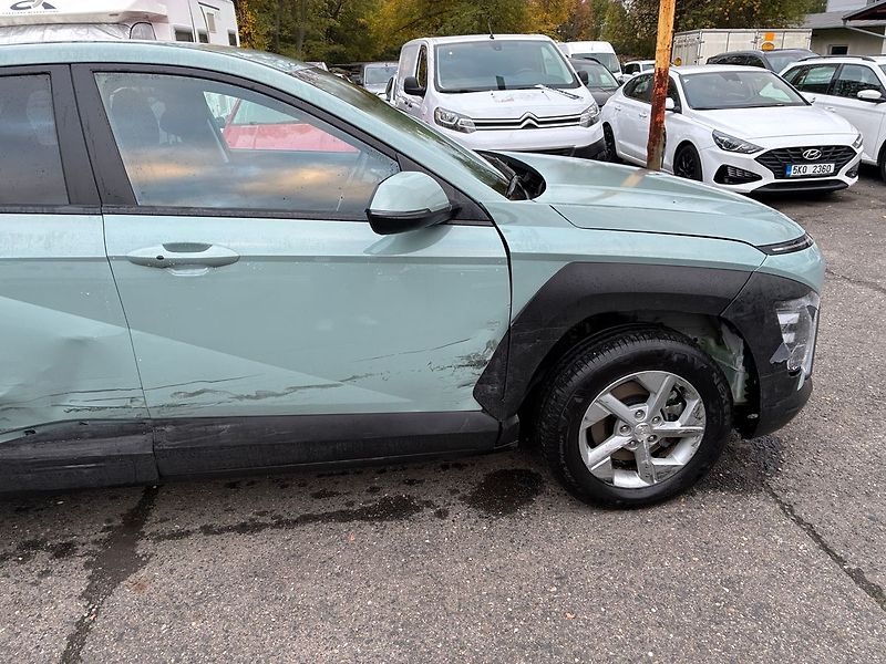 Hyundai Kona 1,0 T-GDI MT COMFORT CLUB ČR - fotka 8 z 24