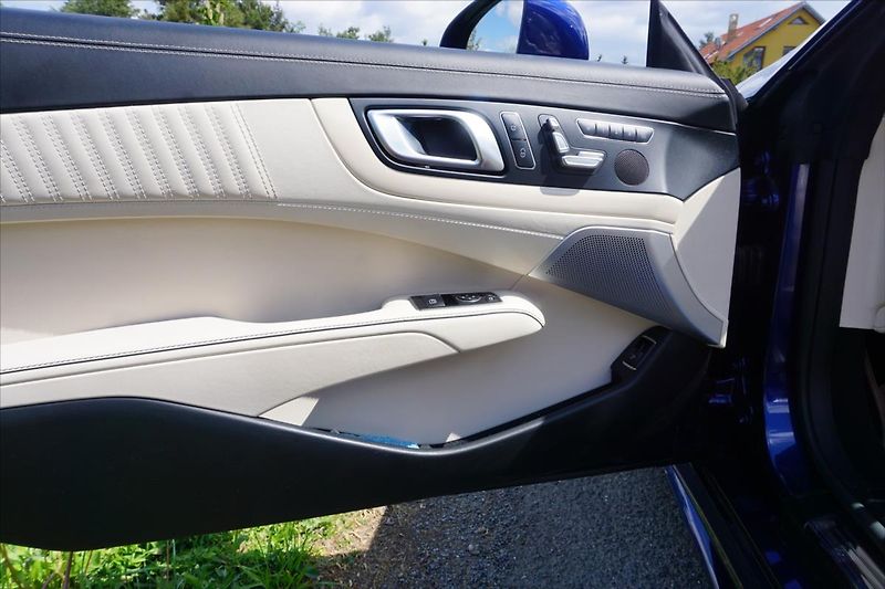 Mercedes-Benz SL 3,0 AMG Designo Edition Masáže - fotka 23 z 31