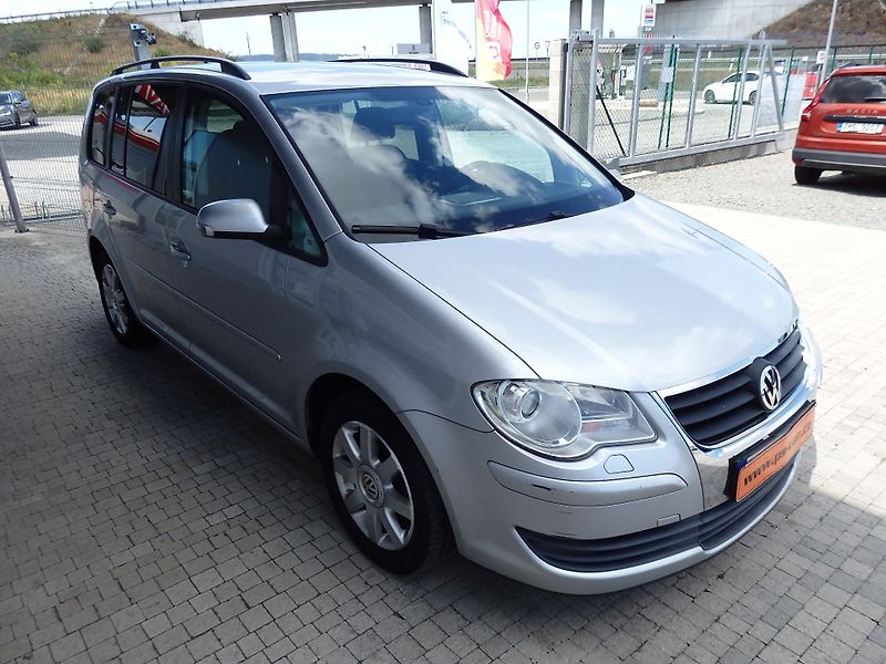 Volkswagen Touran 1.4 TSI DIGI.KLIMA, 7 MÍST - fotka 3 z 16