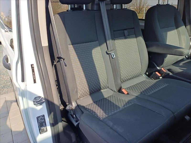Ford Transit 2,0   2.0TDCI 96Kw 6 míst - fotka 20 z 27