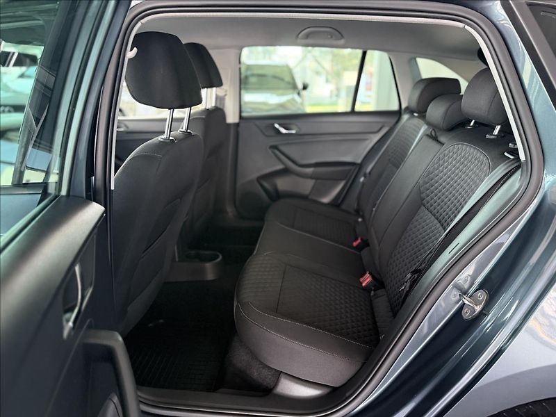 Škoda Rapid 1,2   TSI,DRIVE,SERVISKA,1.MAJ - fotka 20 z 23