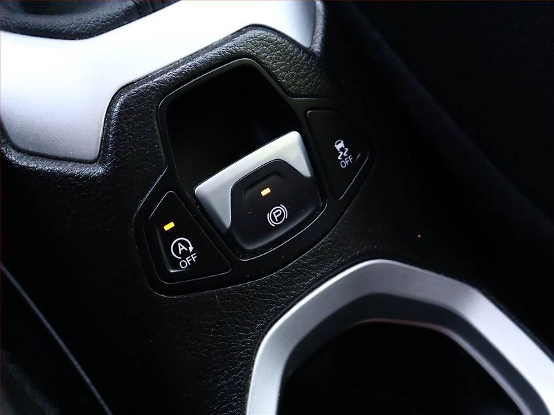 Jeep Renegade (2014) 1.6 MultiJet, Tempomat - fotka 15 z 16