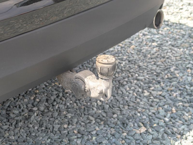 Volvo XC60 (2019) 2.0D 140KW mat – NAVI - fotka 44 z 51