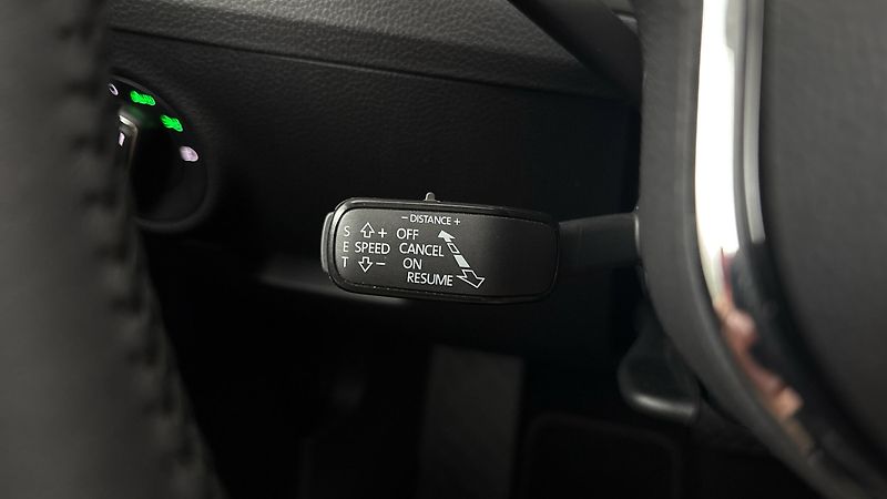 Škoda Superb 2.0 TDI DSG Style Combi - fotka 14 z 27