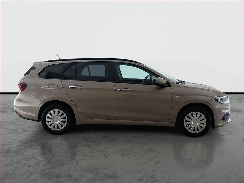 Fiat Tipo (2018) 1.4 16V, Park. senzory - fotka 6 z 15