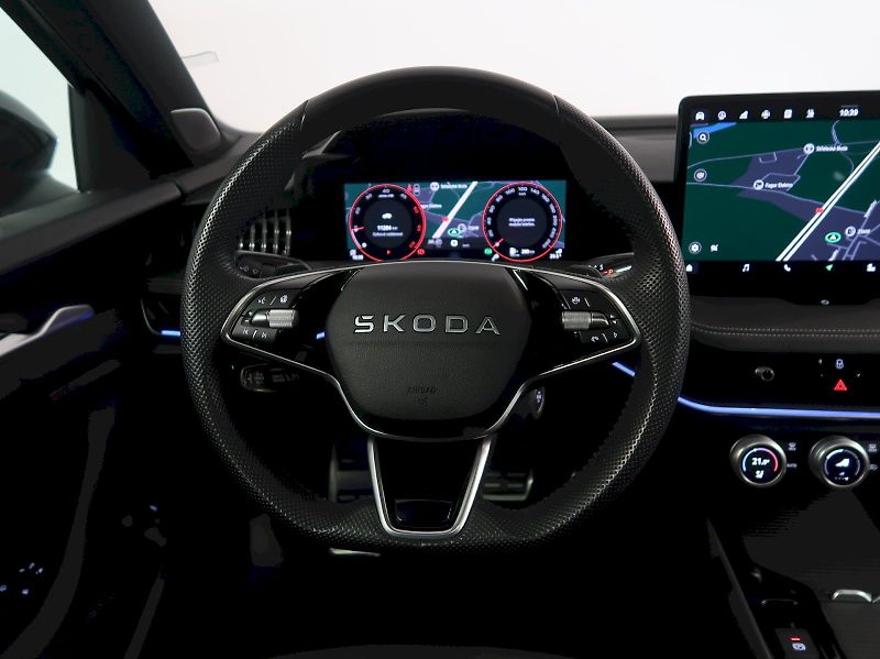 Škoda Superb (2026) SPORTLINE 2.0TDI 142KW 4x4 DSG - fotka 19 z 48