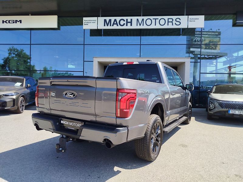 Ford F-150 (2025) Lariat 5,0 298 kW - fotka 5 z 22